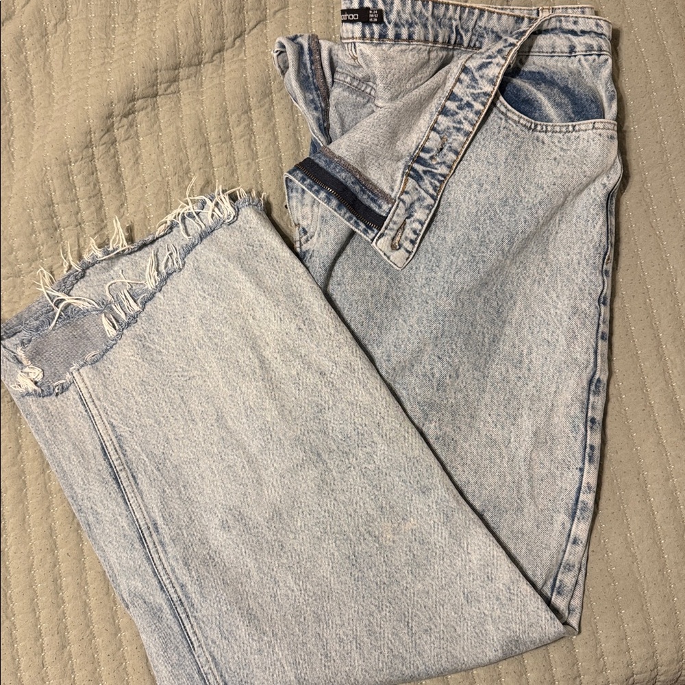 Boohoo Light Wash Asymmetrical Denim Jeans